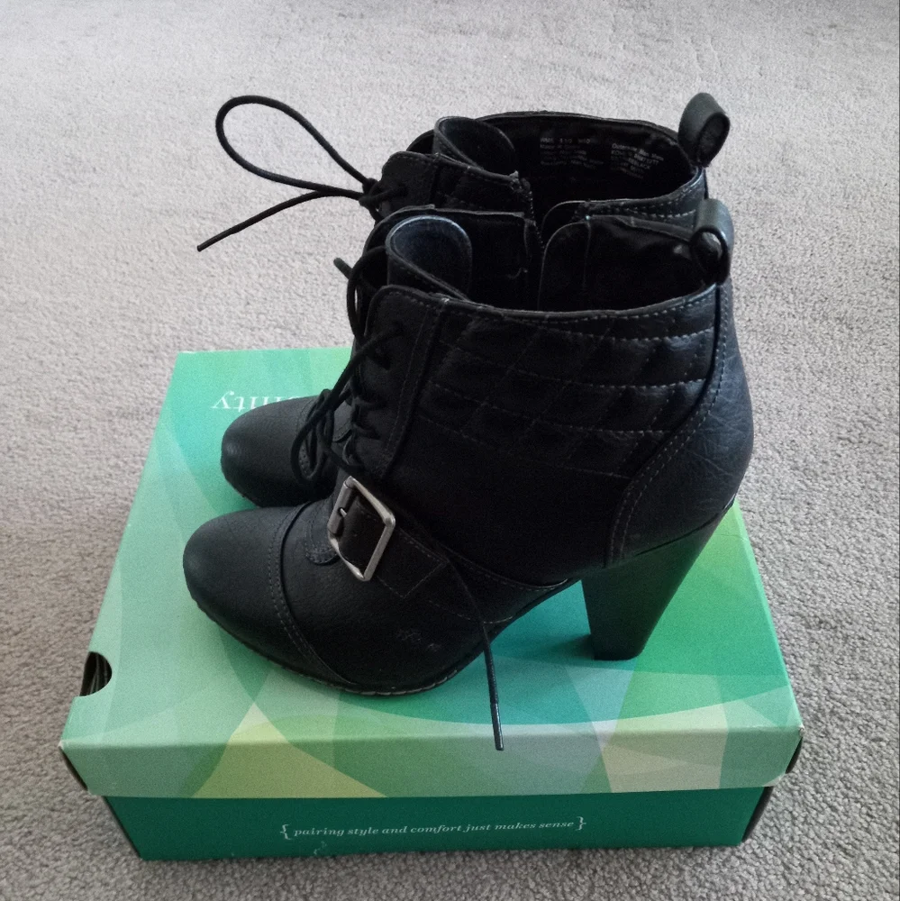 Booties - Picture 2 of 7